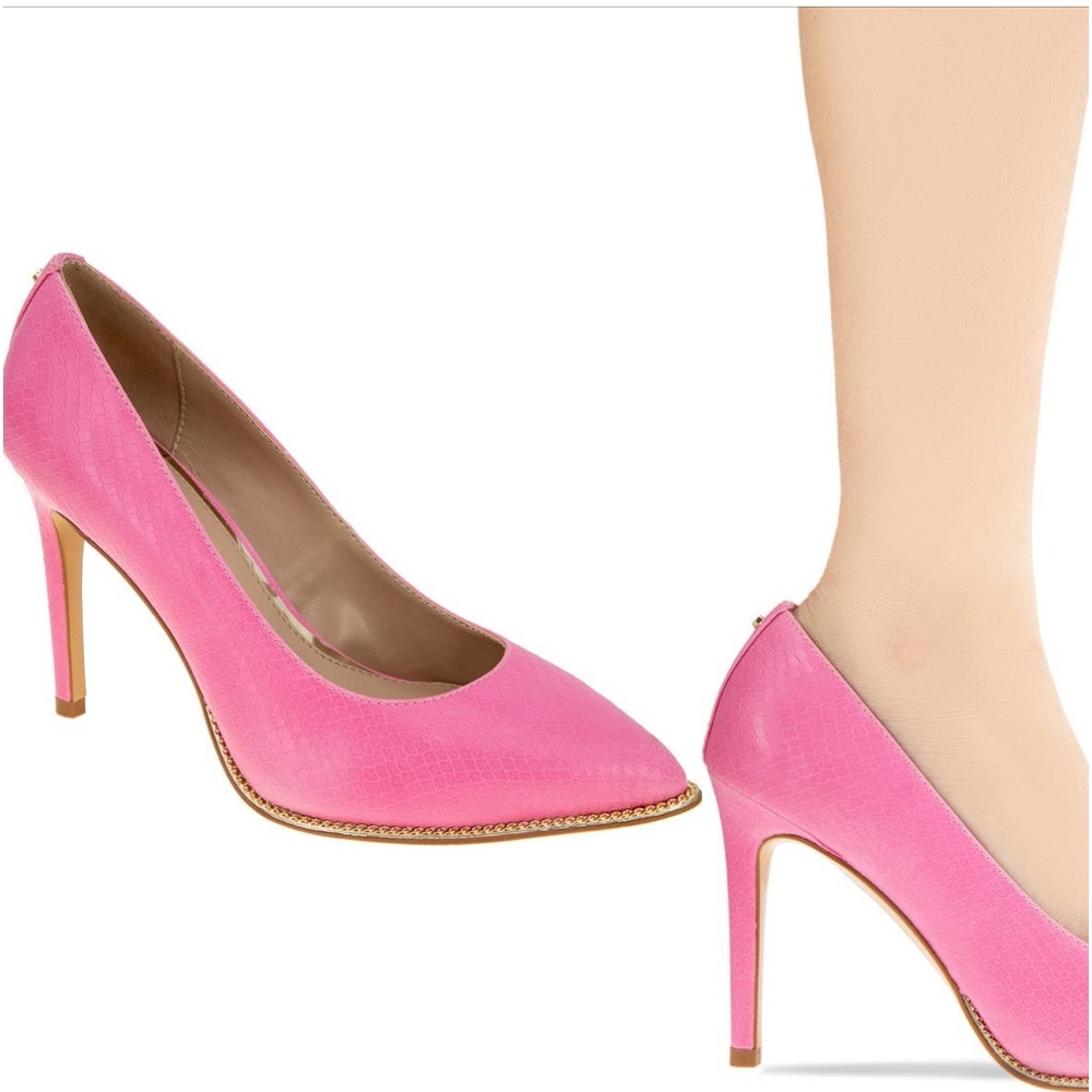 BCBG Generation Pointed Toe Pump